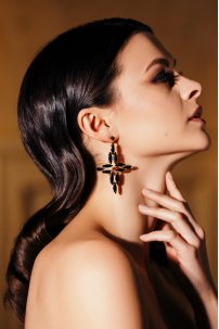 Dance earrings by The Glow Jewelry model Cross Stud Black/Yellow Gold