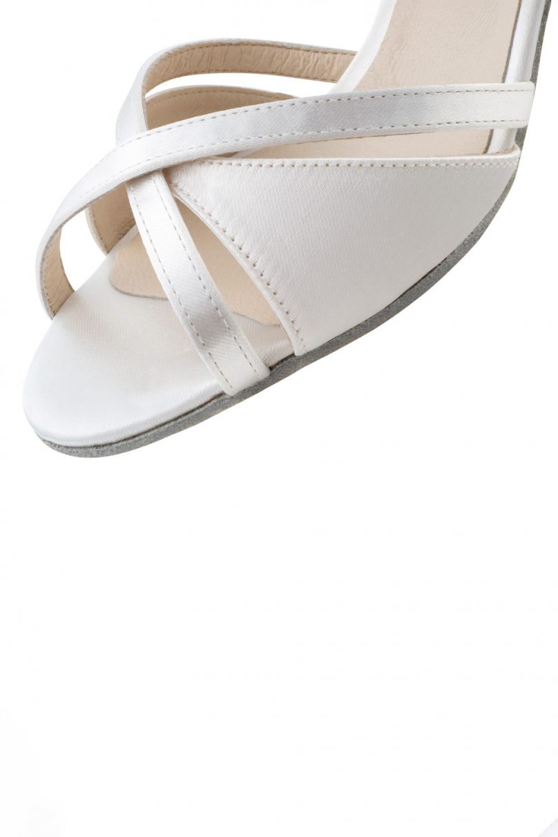 Bridal dance shoes for women Werner Kern model July/Satin white
