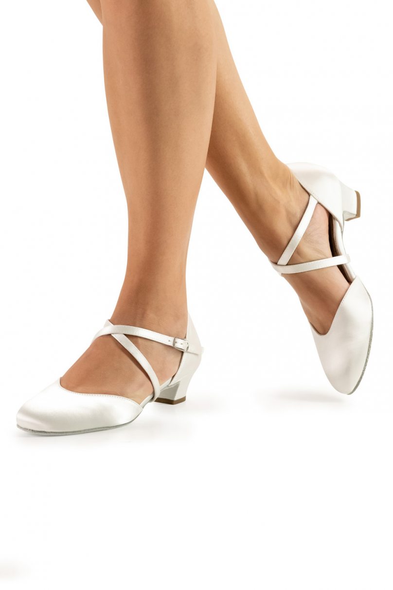 Bridal dance shoes for women Werner Kern model Felice/Satin white
